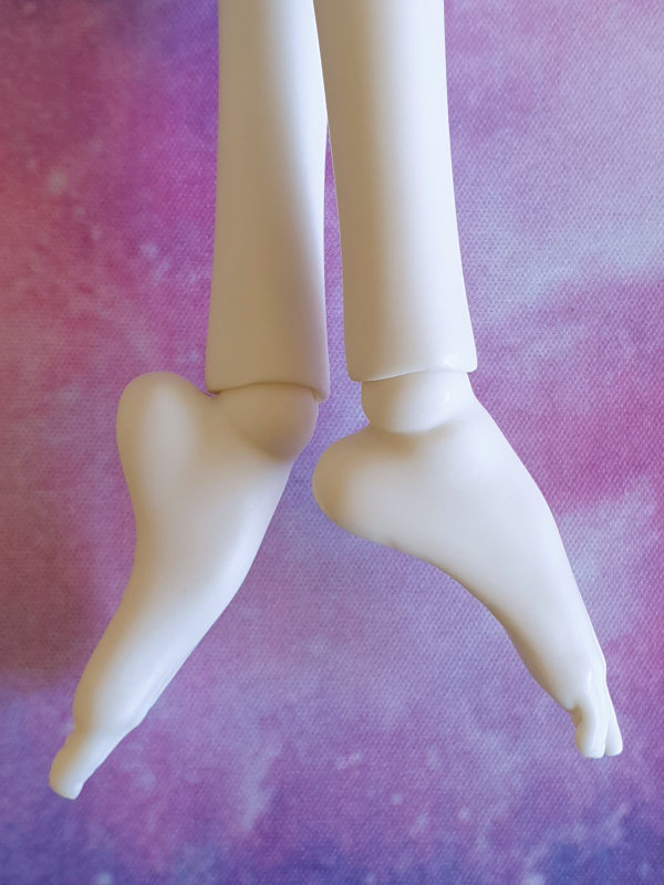 Ballet feet for Metis Doll