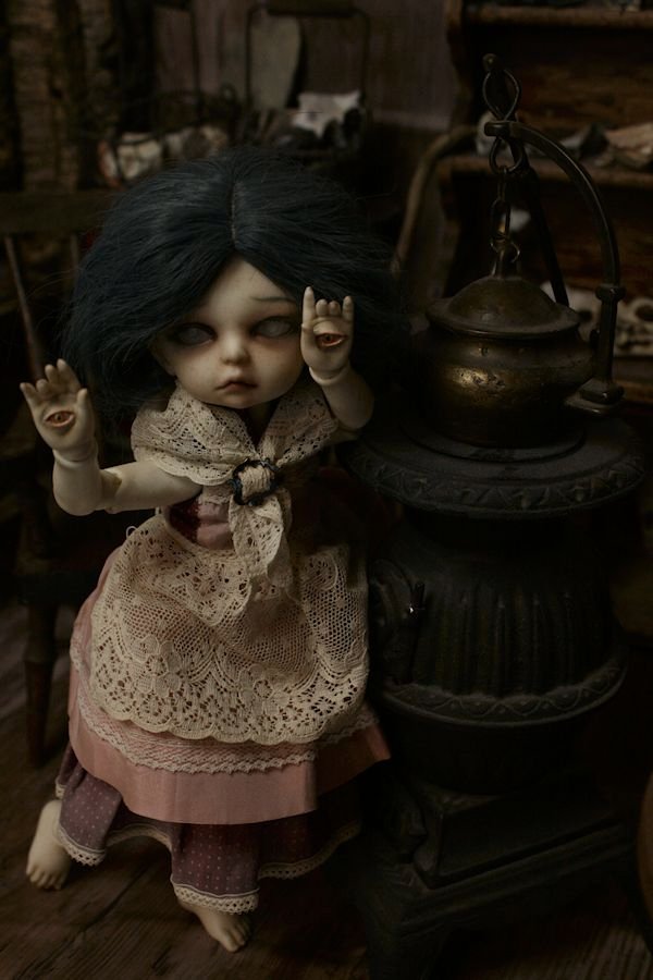 Dollzone Emily BJD creepy seer of the past