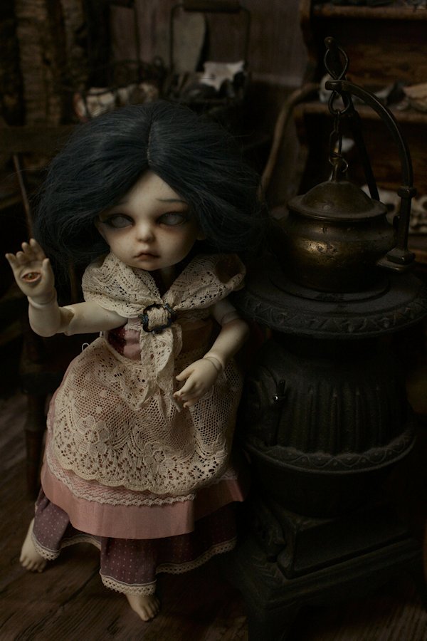 Dollzone Emily BJD creepy seer of the past